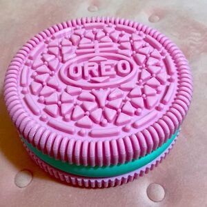 Oreo Plastic Trinket Box - Pink and Mint Green